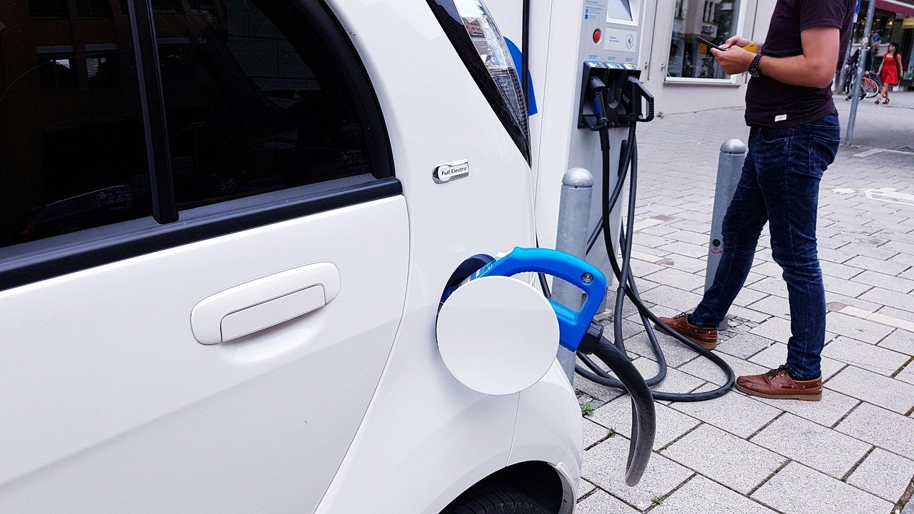 Lire la suite à propos de l’article Bien choisir sa borne de recharge grâce à un comparateur en ligne